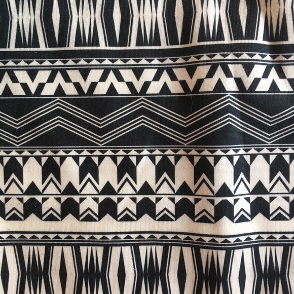 Tribal Print Black and White Short Skirt - Picture 2 of 4